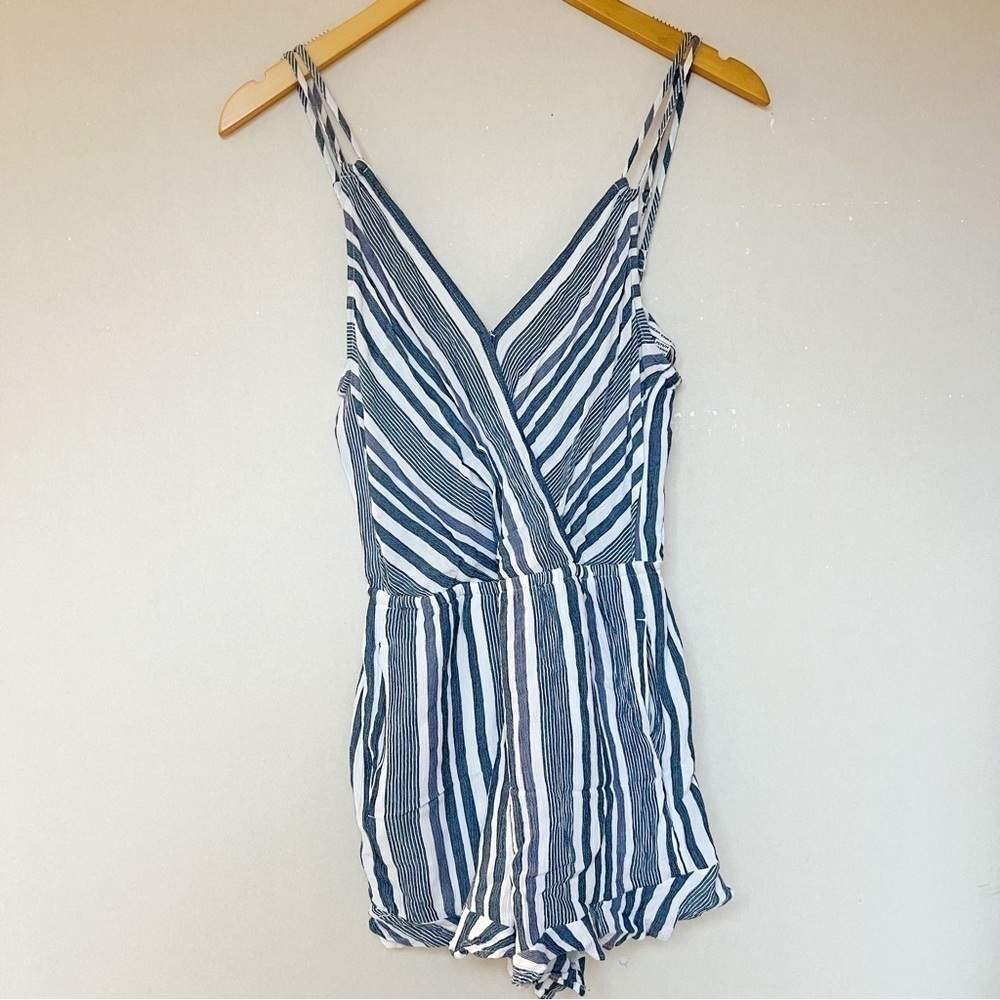 American Eagle Gray & White Striped Romper